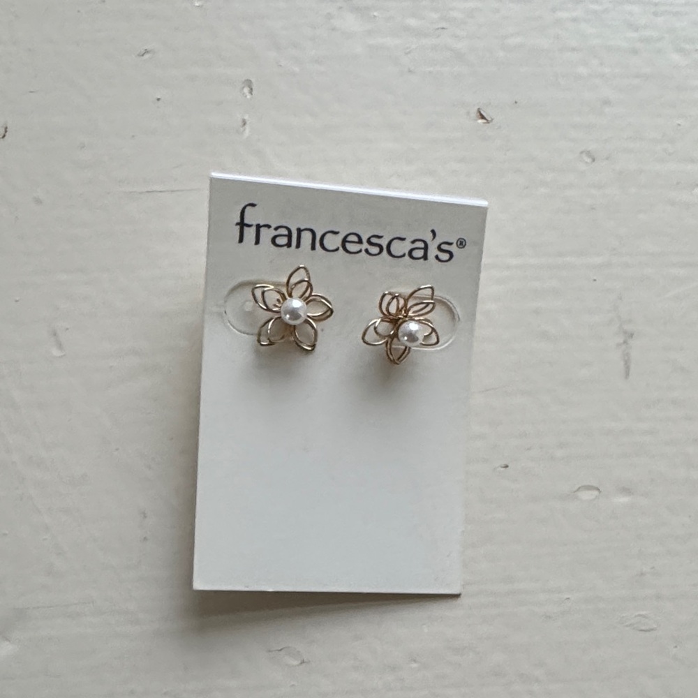 Francesca's Collections Gold and Cream Floral Earrings